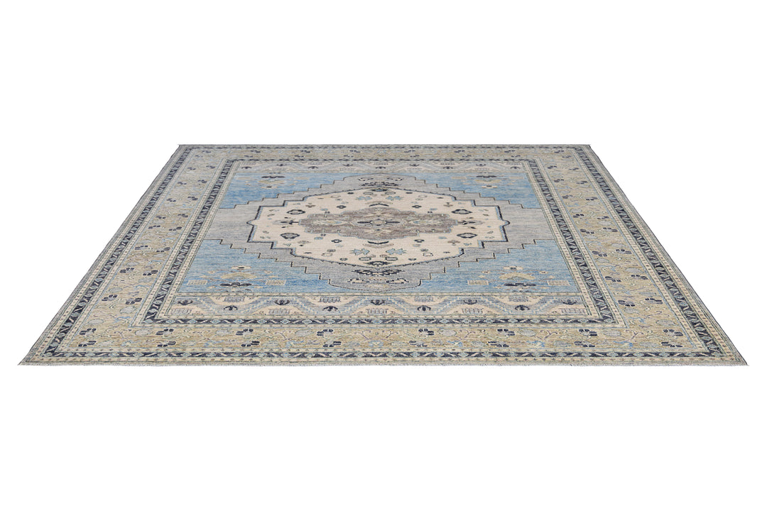 Ushak Polar Sky rug