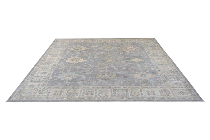 Ushak Alfresco Rug