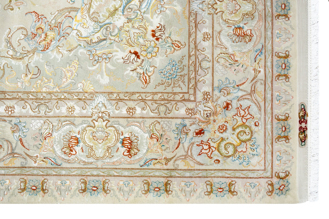 Tabriz Novinfar Ivory Medallion Rug