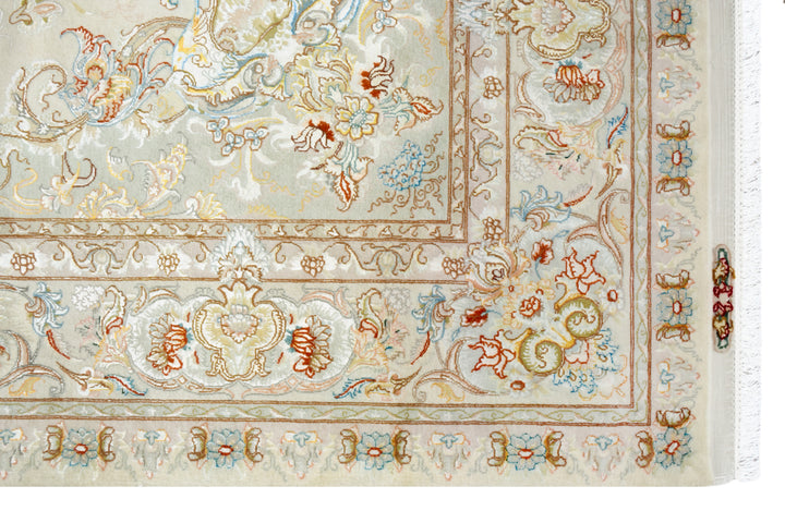 Tabriz Novinfar Ivory Medallion Rug