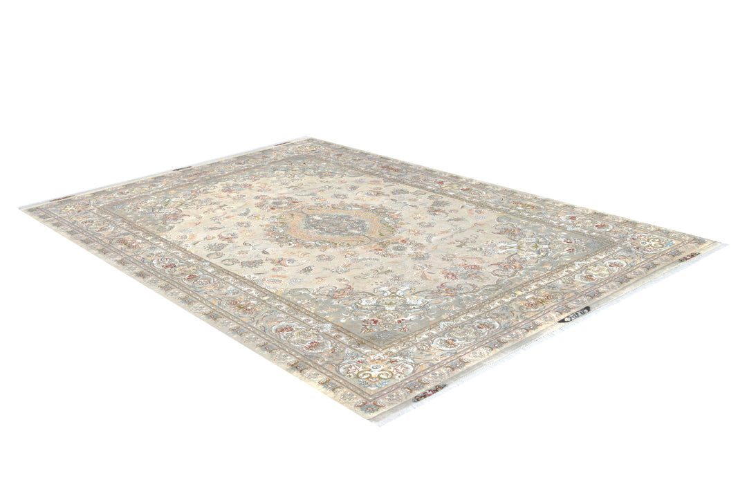 Tabriz Novinfar Ivory Medallion Rug