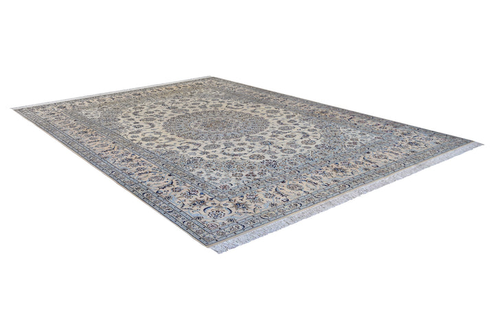 Nain Sterling Medallion Rug