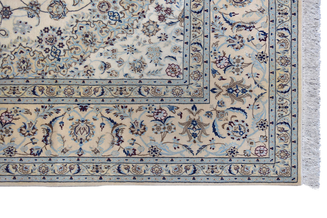 Nain Sterling Medallion Rug