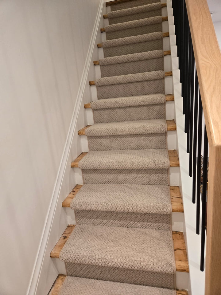 Cityview Stair Runner / Broadloom