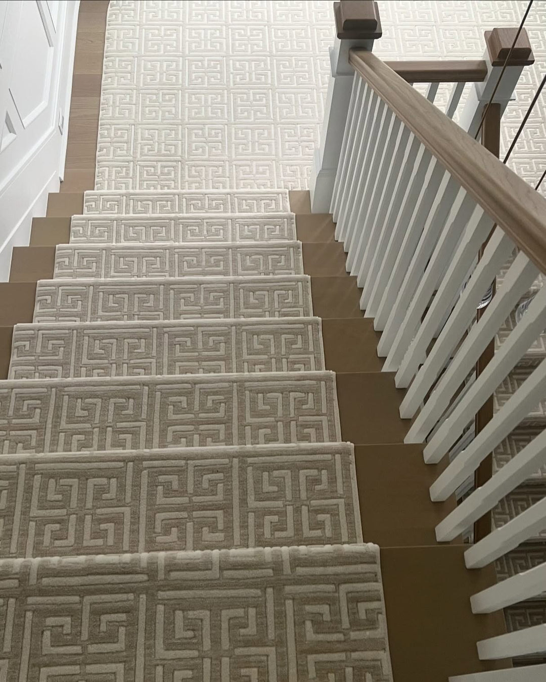 Euro Athens Stair Runner / Broadloom