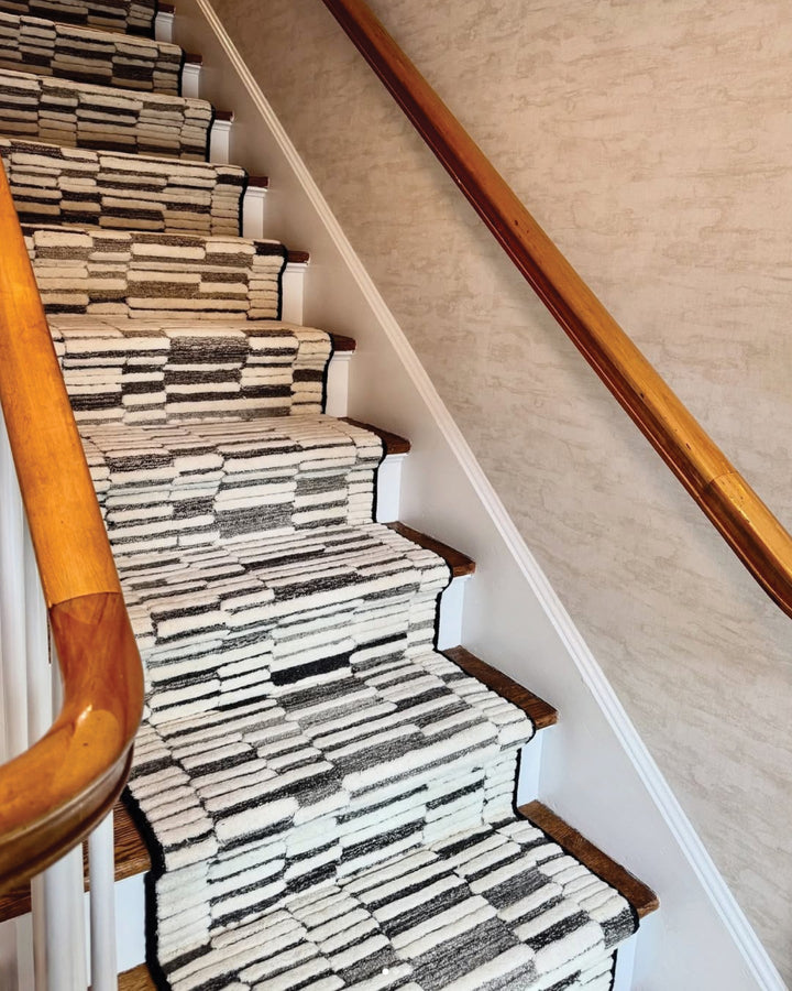 Century village Stair Runner / Broadloom
