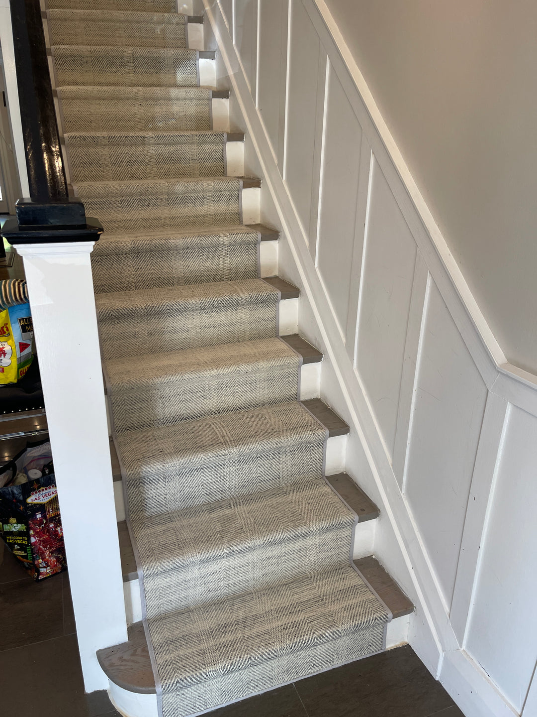 Nevis Stair Runner / Broadloom