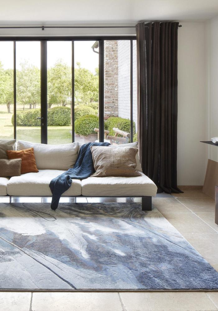 Helleborus Slate Rug