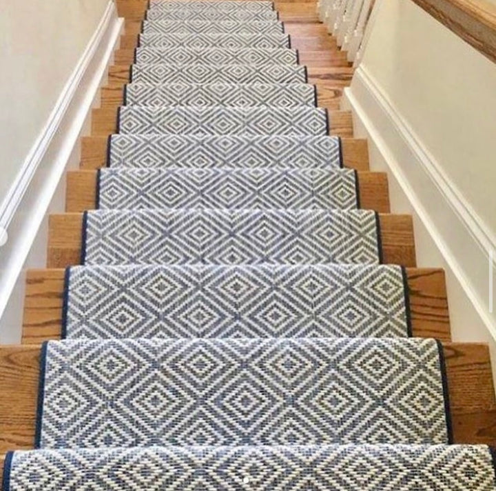 Hampton Bay Stair Runner / Broadloom