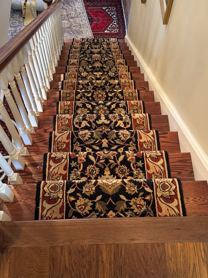 Grand Parterre Kashan Border Elite Stair Runner