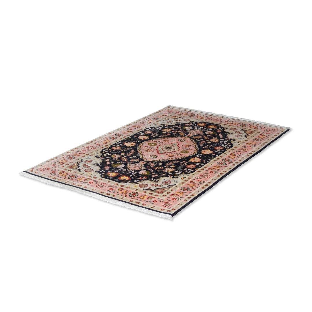 Tabriz Medallion Black / Rose Rug