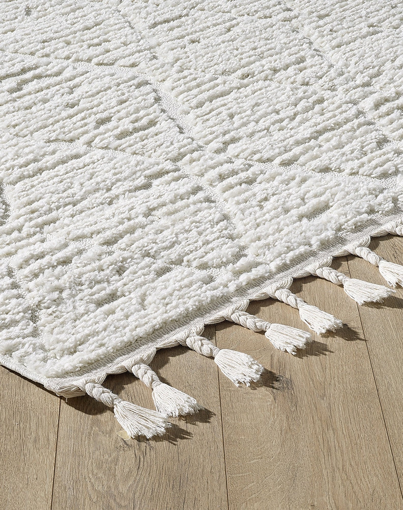 Macrame Off White Rug