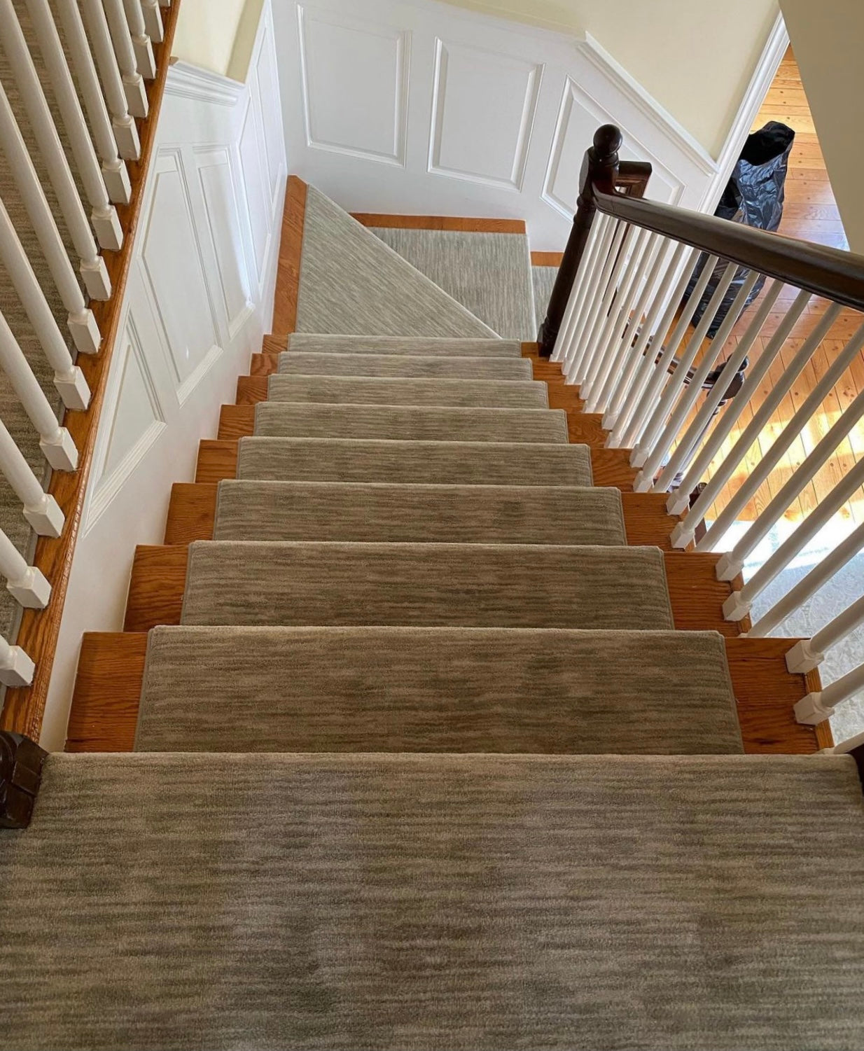 Stratum Stair Runner / Broadloom