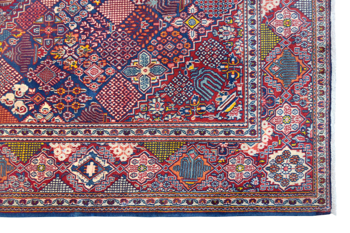 Antique Persian Kashan Rug handmade area rug Shop Tapis 