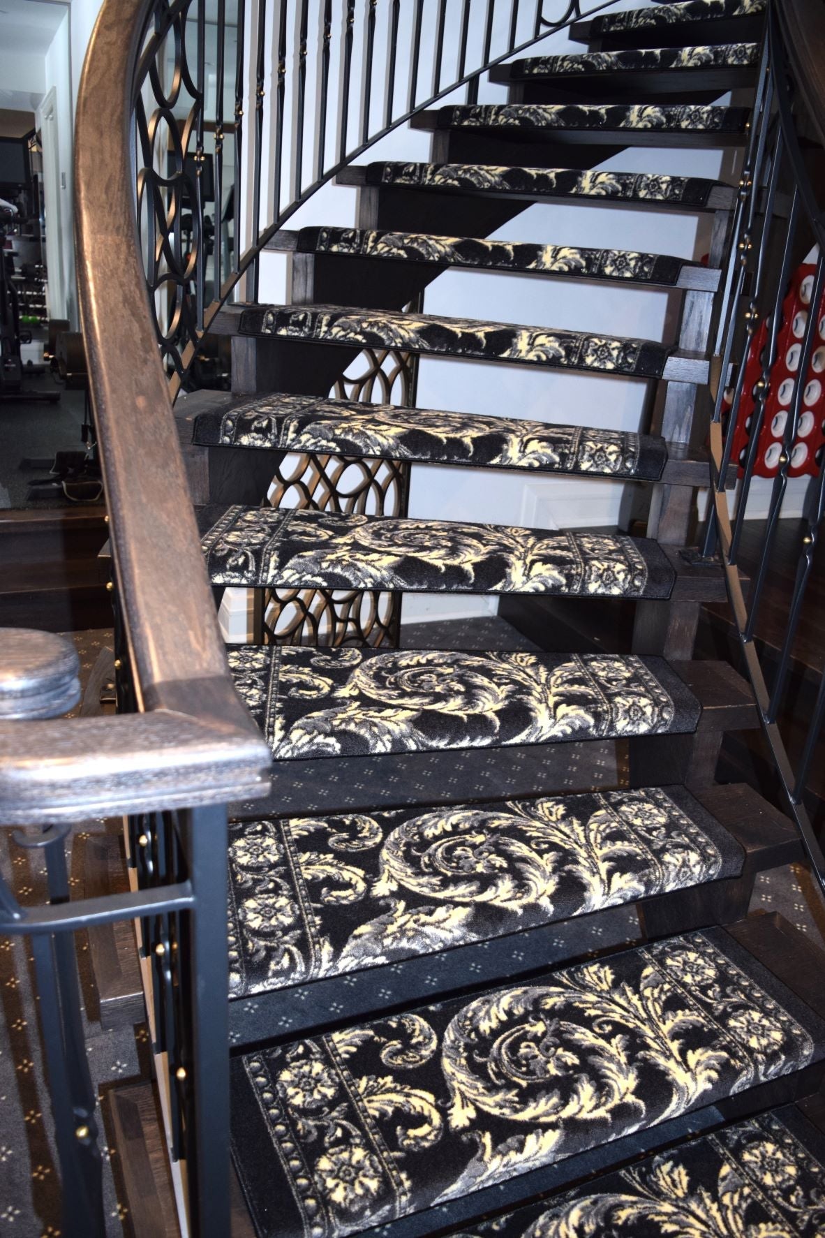 Custom Design Stair Runner / Broadloom Stair runner Shop Tapis Custom 4 