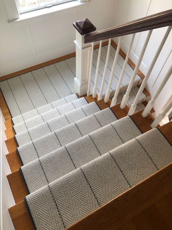 Peter Island Stripe Stair Runner / Broadloom