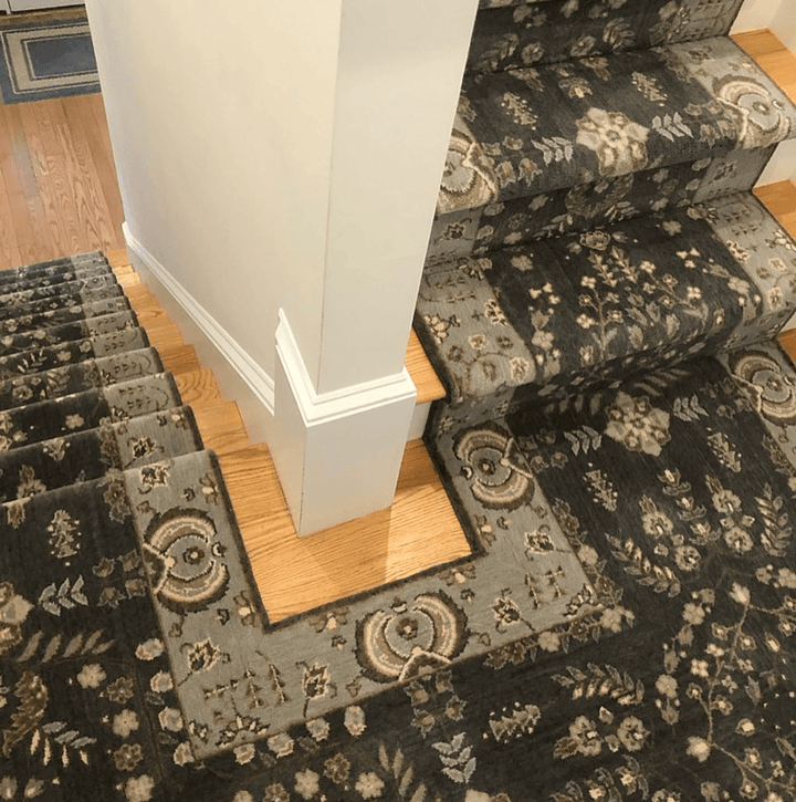 Grand Parterre Sarouk Border Stair Runner runner Shop Tapis 