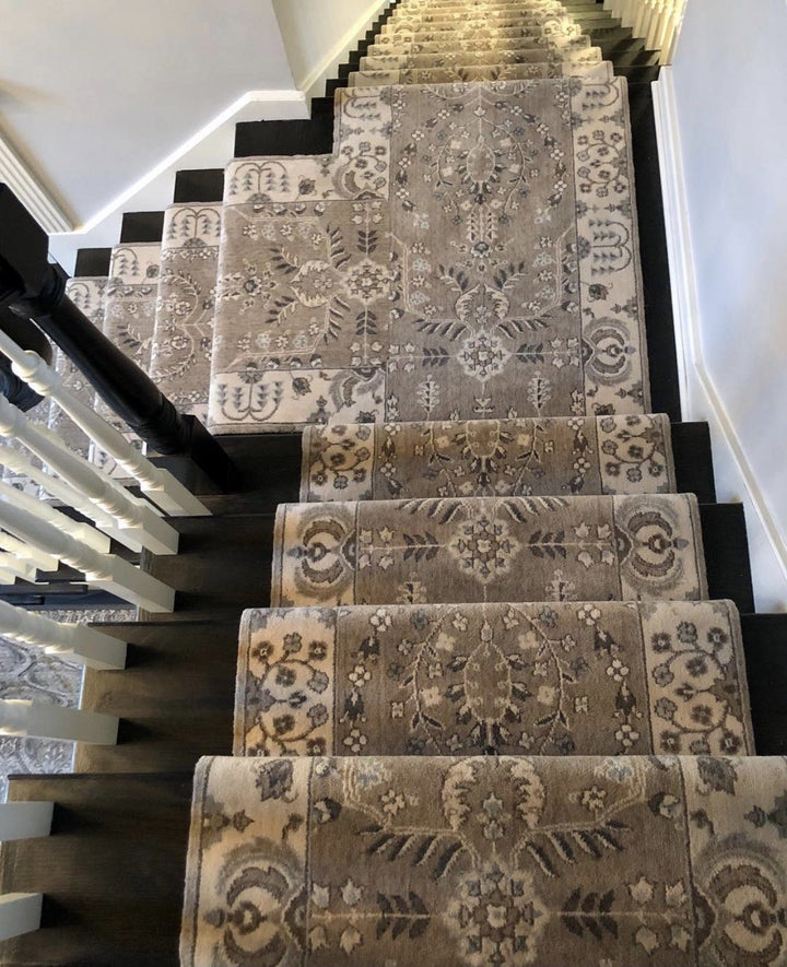 Grand Parterre Sarouk Border Stair Runner runner Shop Tapis 