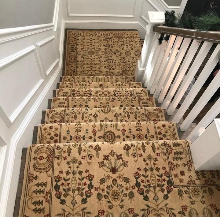 Grand Parterre Sarouk Border Stair Runner runner Shop Tapis Beige 41" 