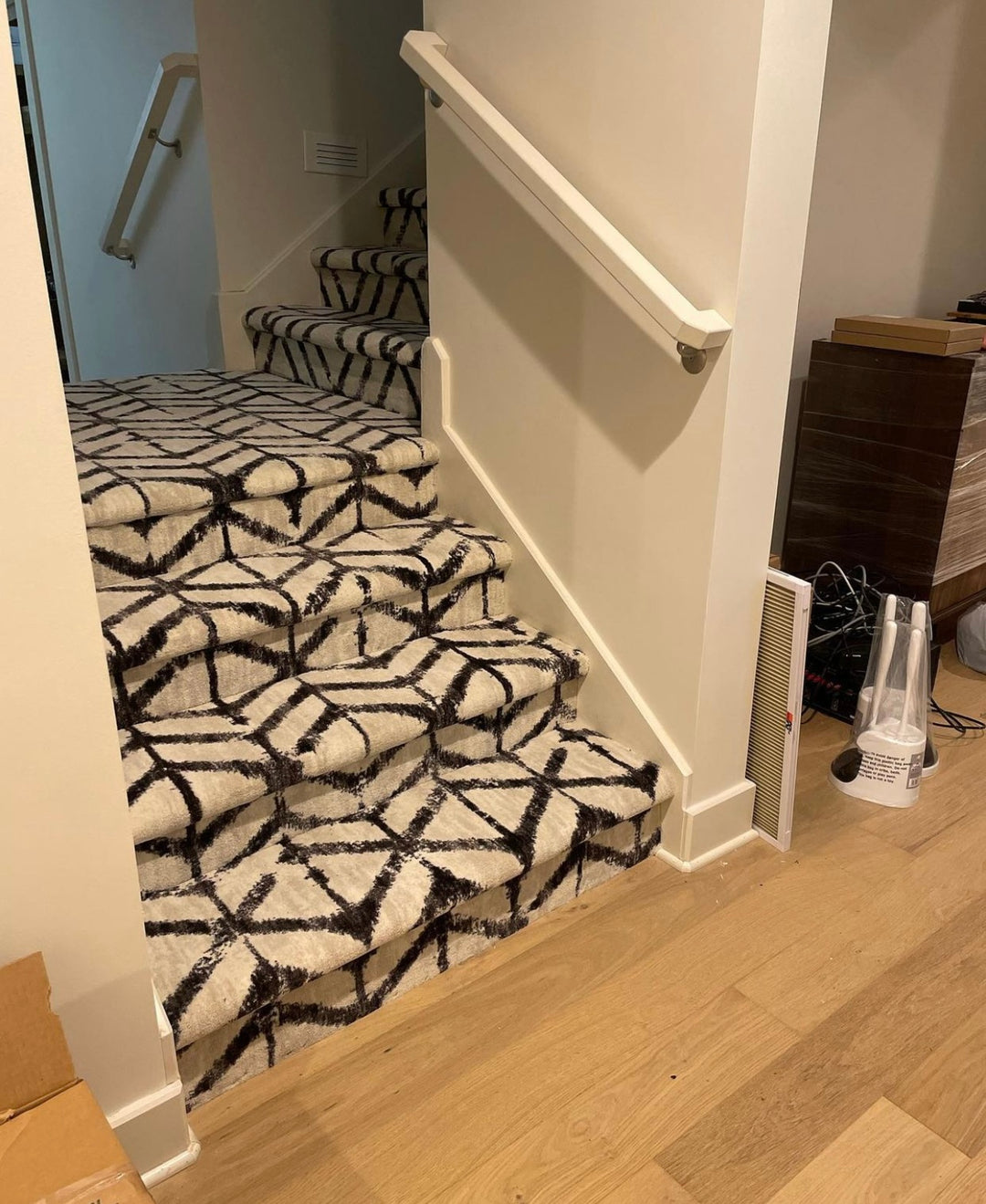 Traveler's Path Stair Runner / Broadloom