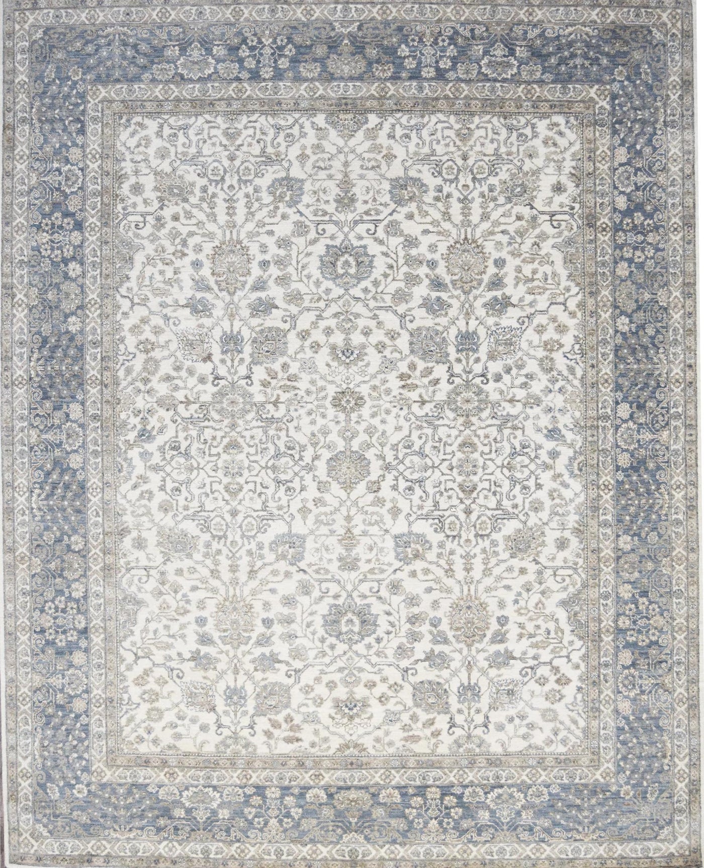 Pearl Isfahan Antique Rug handmade area rug Shop Tapis 